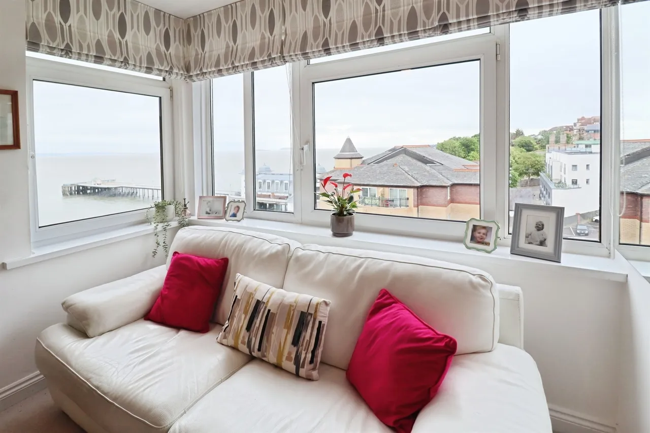 Sea Bank, Penarth, CF64, photo 2