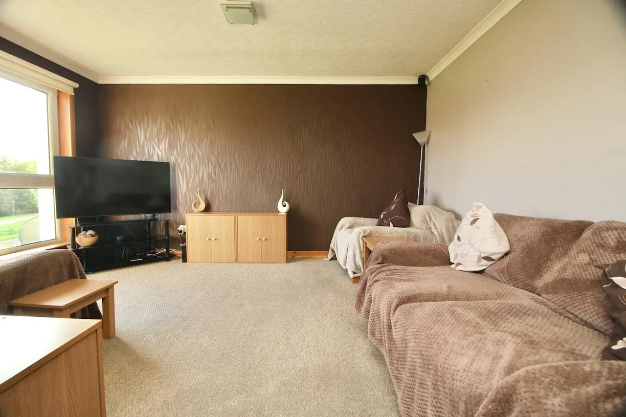 Hornbeam Road, Cumbernauld, G67 3NF, photo 3