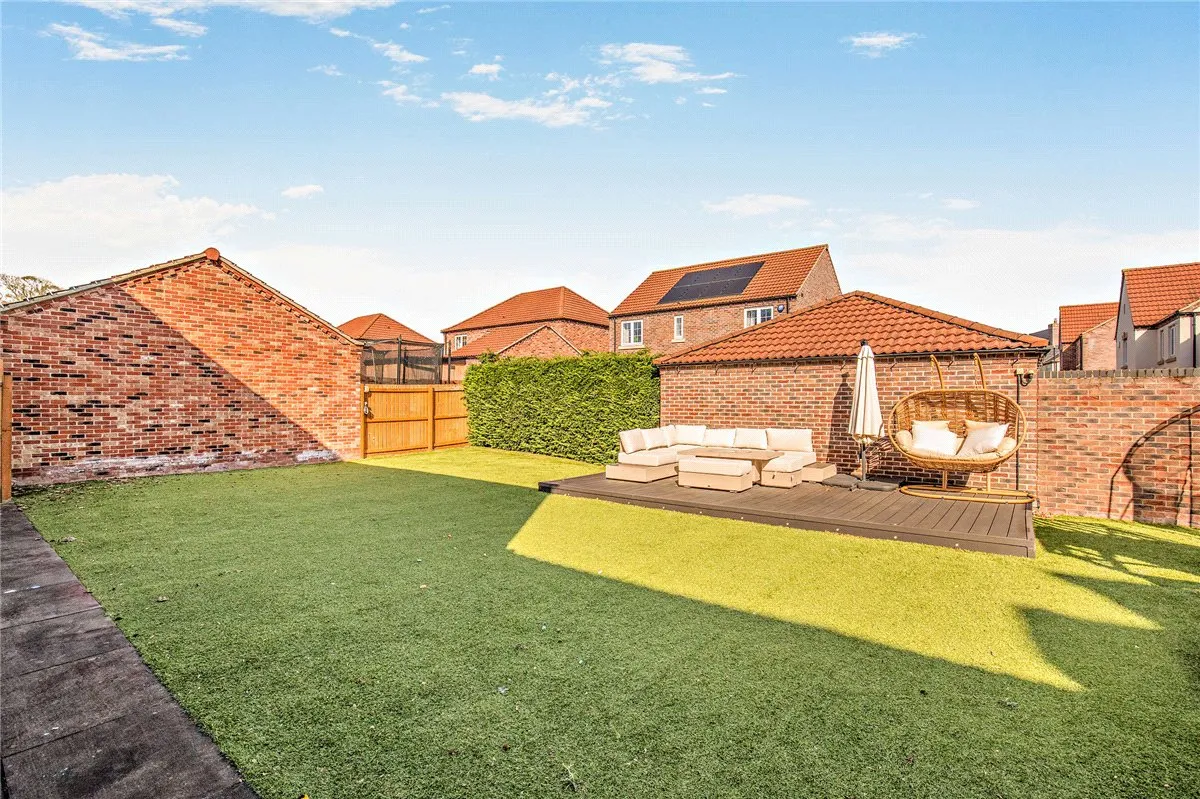 Woodland Close, Wetherby, LS22, photo 3