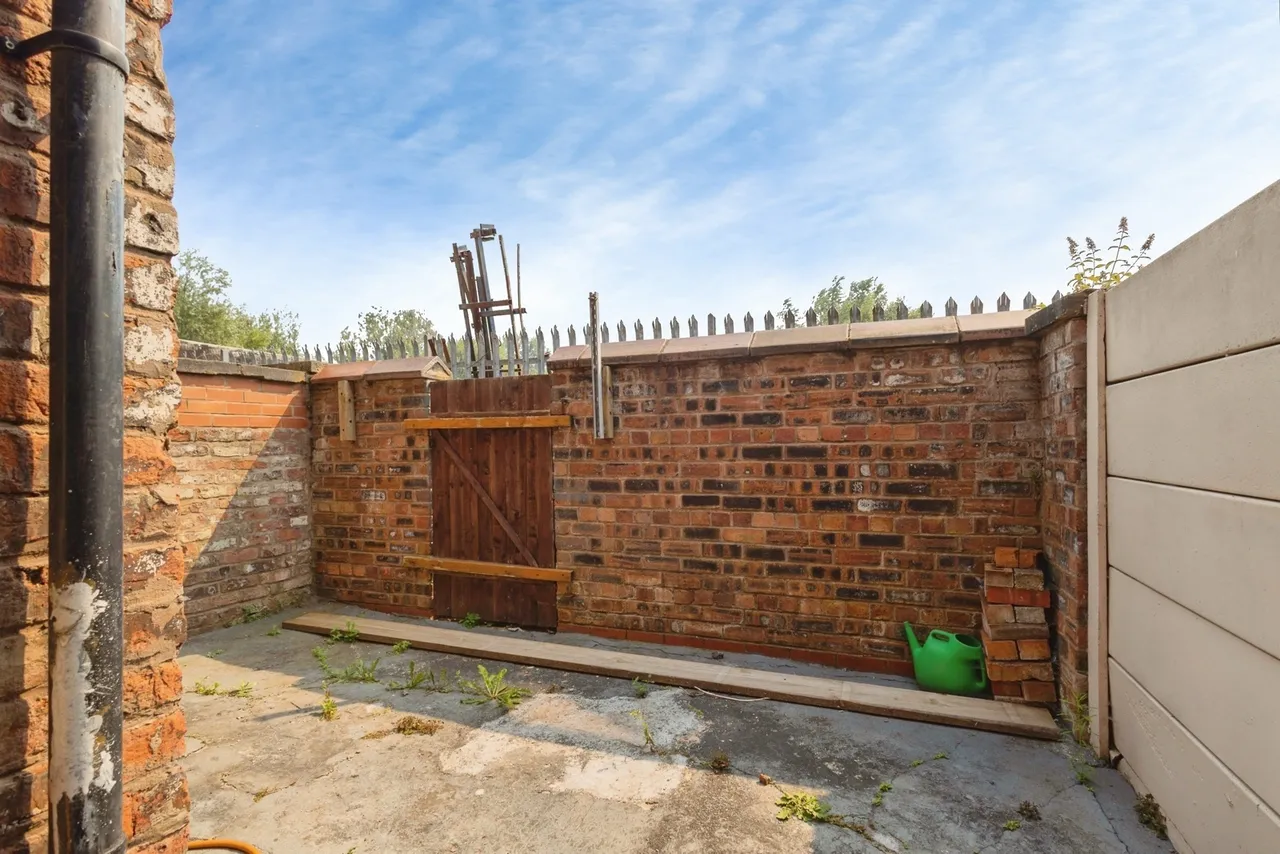 Ashton New Road, Openshaw, Manchester, M11, photo 17