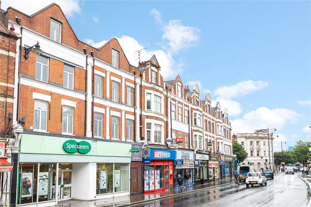 1 bed flat for sale, London Road, Twickenham, TW1