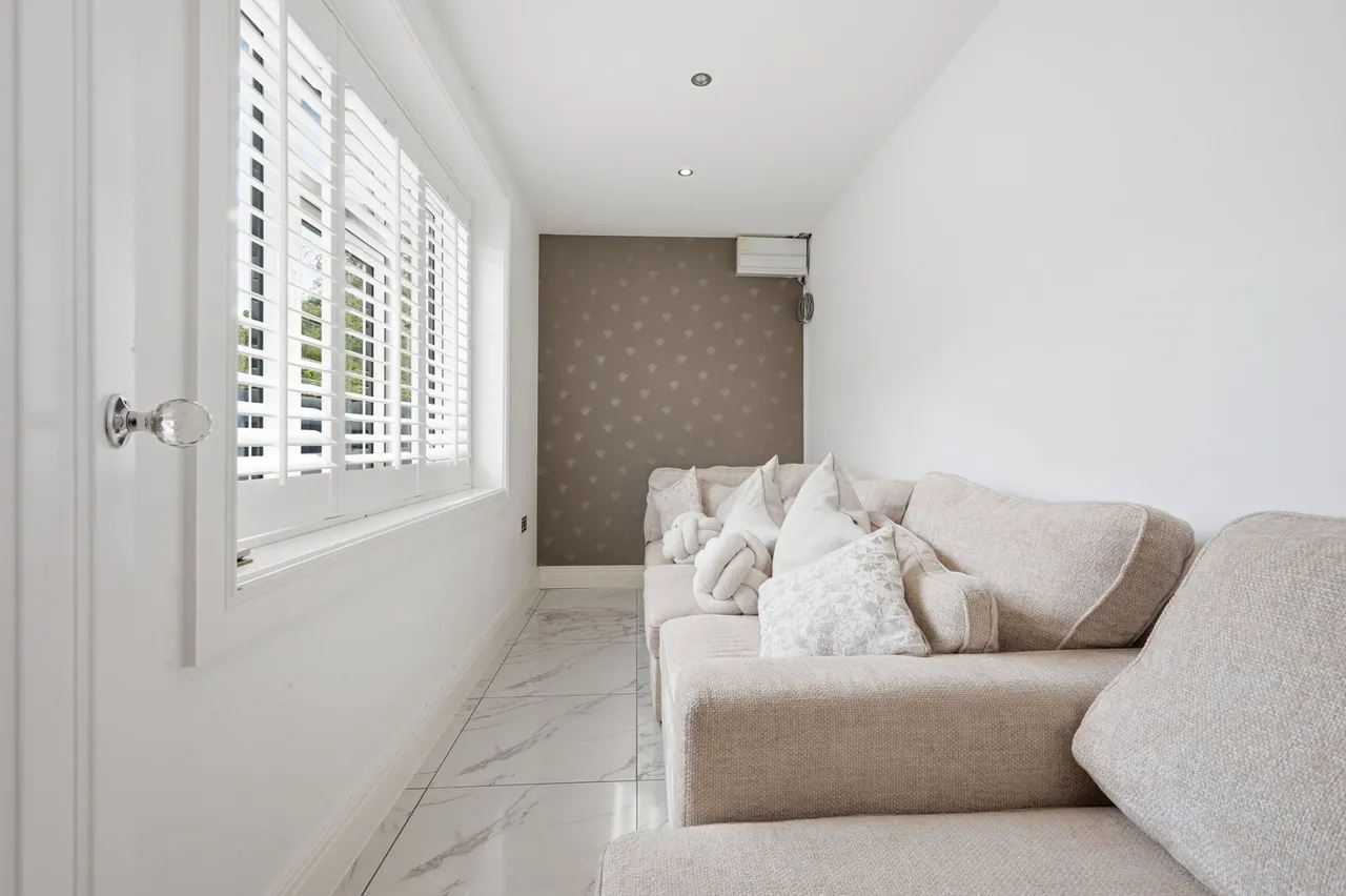 King Street, High Ongar, CM5, photo 12