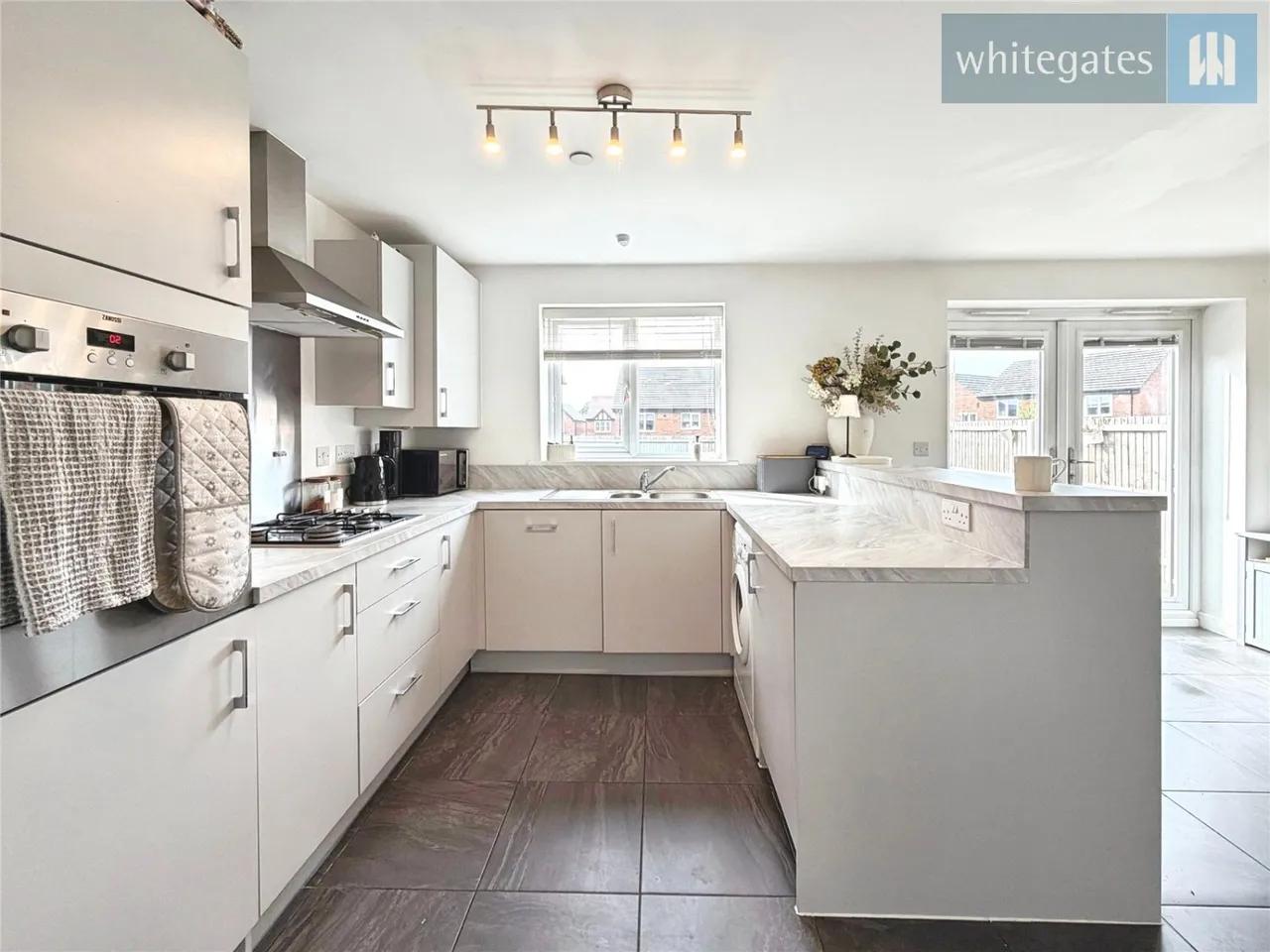 Oldham Gardens, Llay, LL12, photo 6