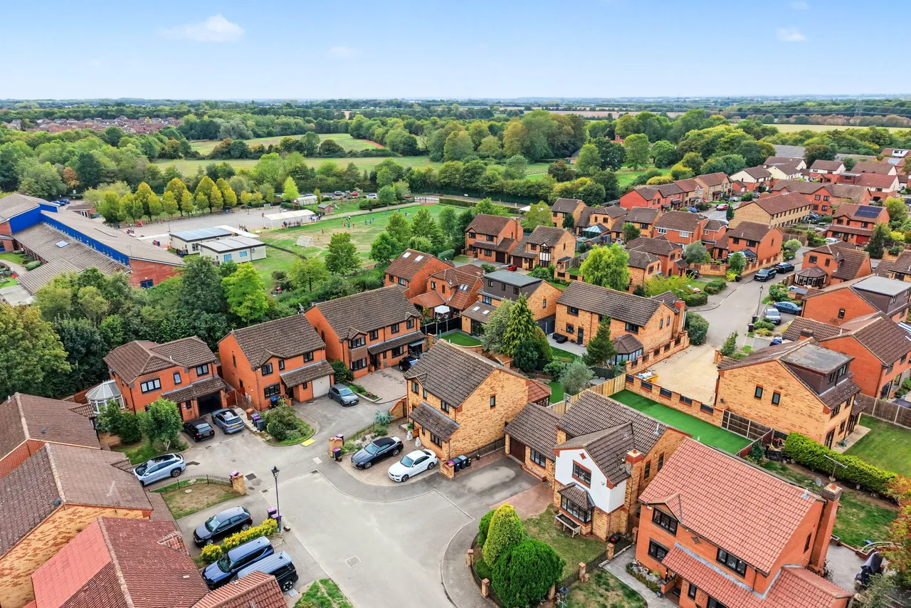 Blair Close, Bishop's Stortford, CM23, photo 43