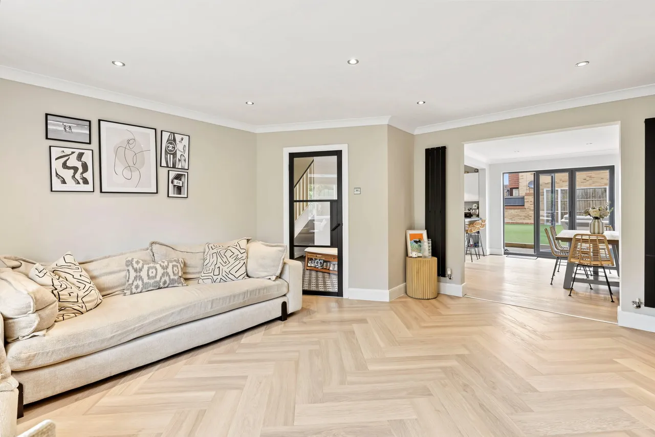 Blair Close, Bishop's Stortford, CM23, photo 3