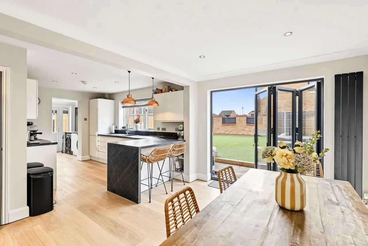 Blair Close, Bishop's Stortford, CM23, photo 6