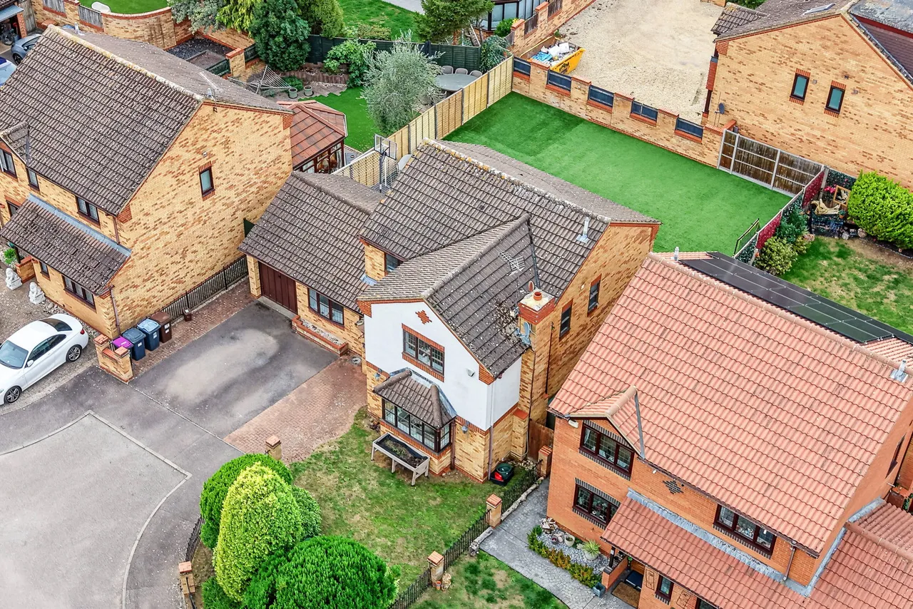 Blair Close, Bishop's Stortford, CM23, photo 44