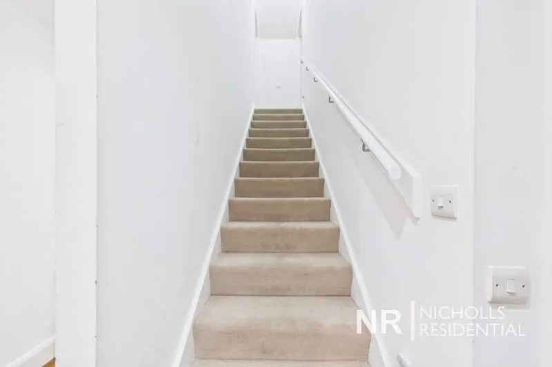 Eden Place, Sutton, SM3, photo 9