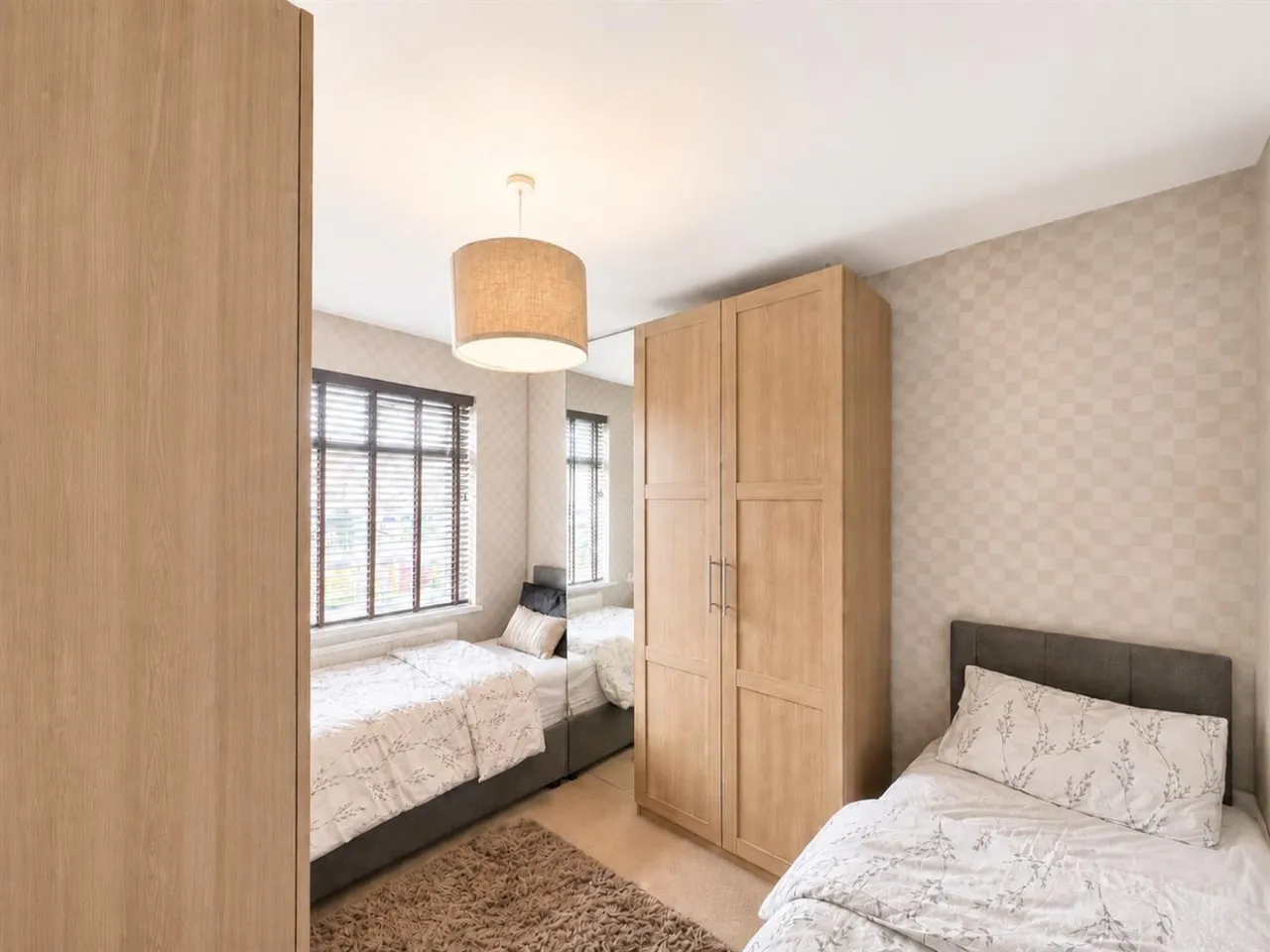 End Terrace, Southall, UB1, photo 9