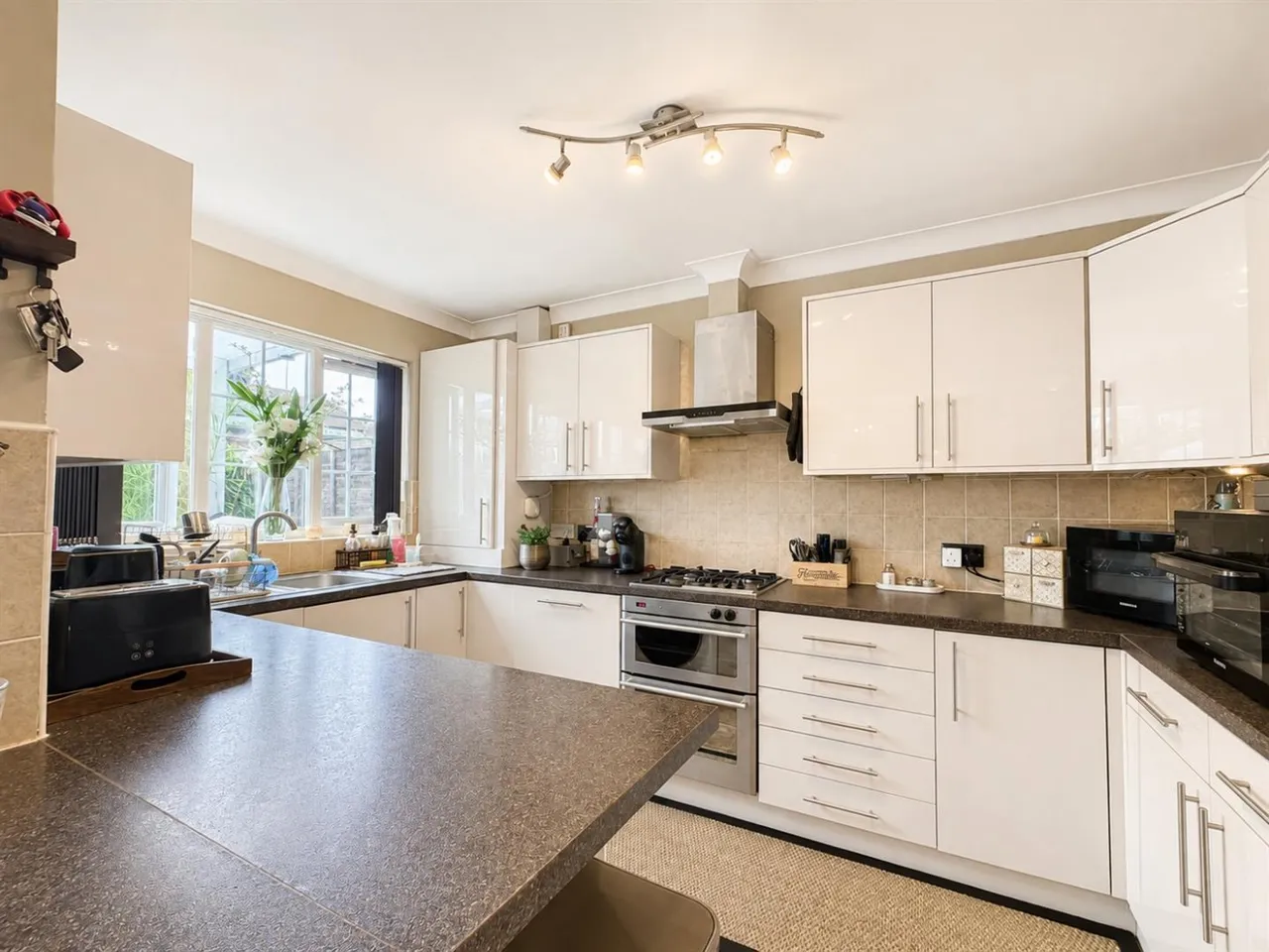 End Terrace, Southall, UB1, photo 3