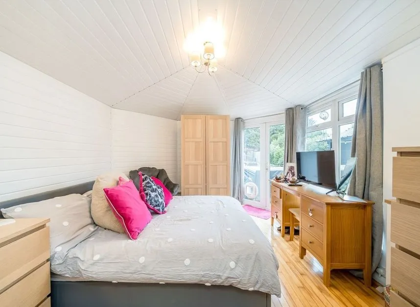 Collingwood Avenue, Surbiton, KT5, photo 9