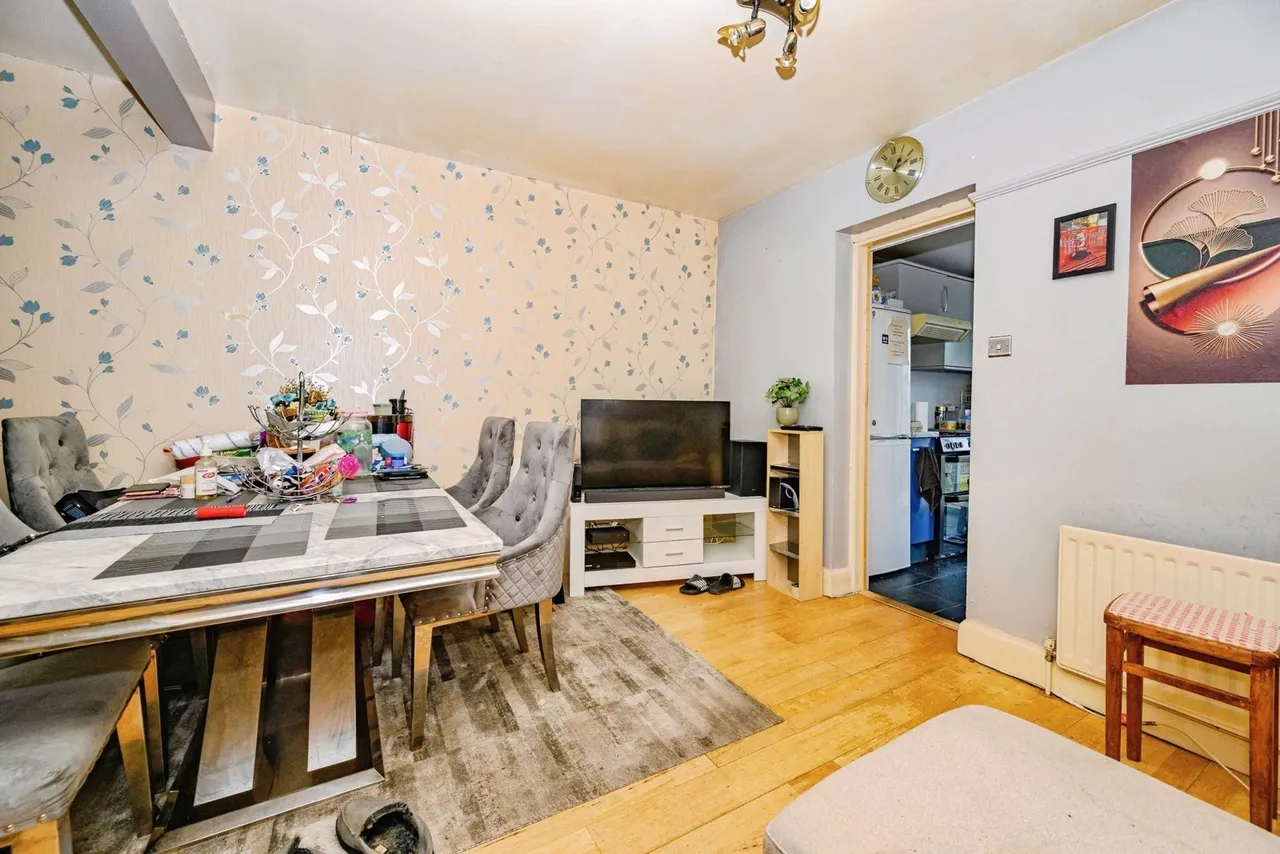 Third Avenue, LUTON, Bedfordshire, LU3, photo 5