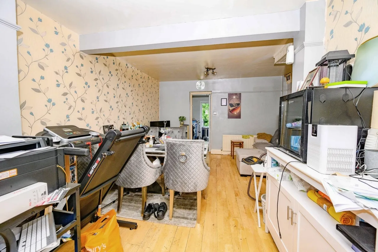 Third Avenue, LUTON, Bedfordshire, LU3, photo 3
