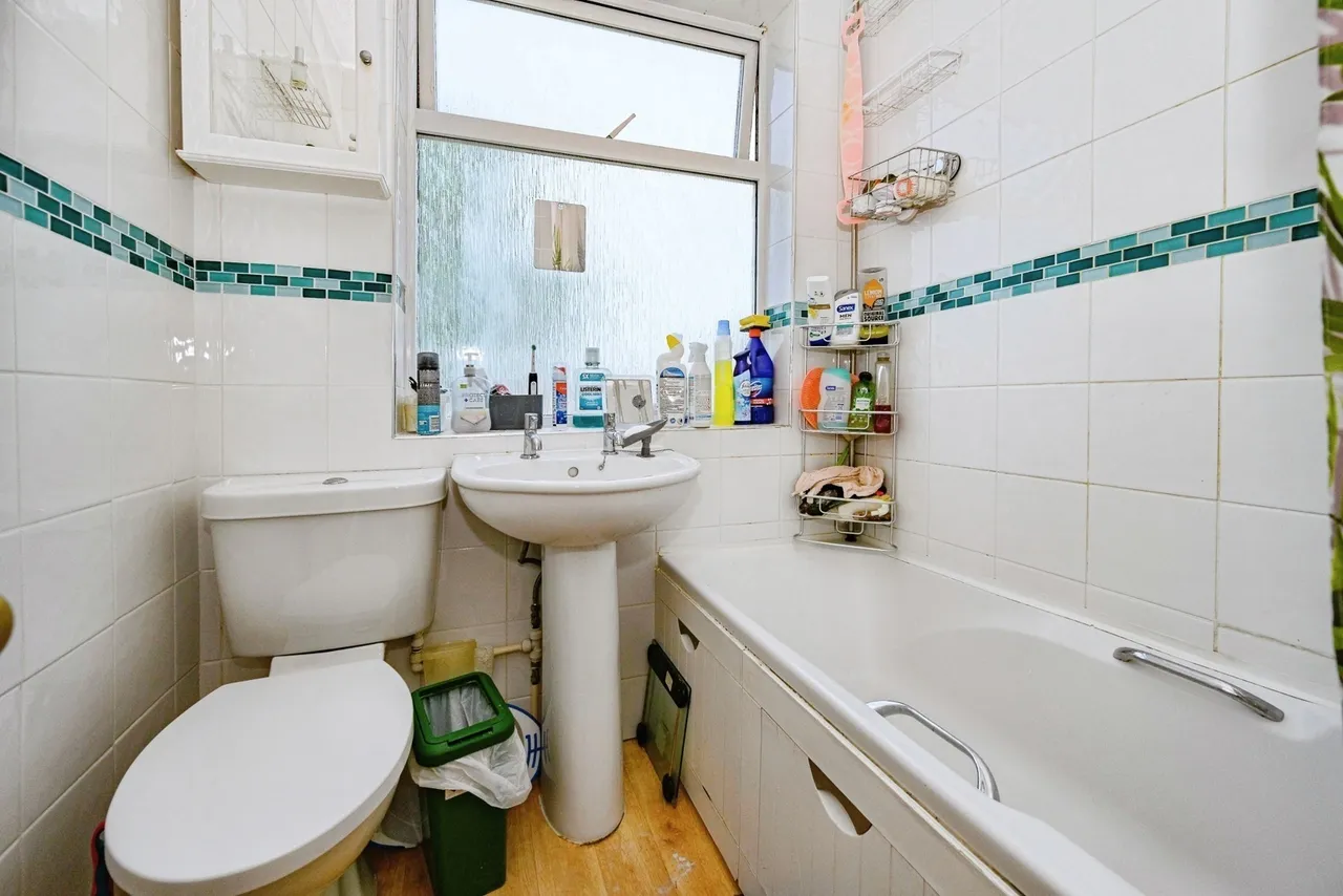 Third Avenue, LUTON, Bedfordshire, LU3, photo 10