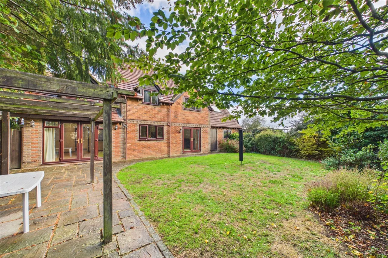 Romans Gate, Pamber Heath, RG26, photo 13