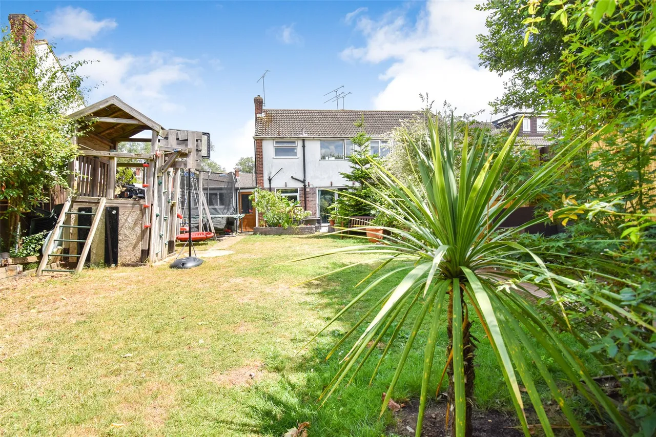 Brookfield Road, Aldershot, Hampshire, GU12 4UP, photo 16