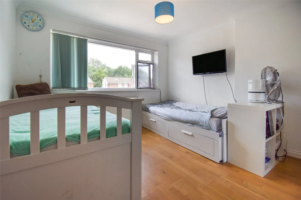 Brookfield Road, Aldershot, Hampshire, GU12 4UP, photo 15