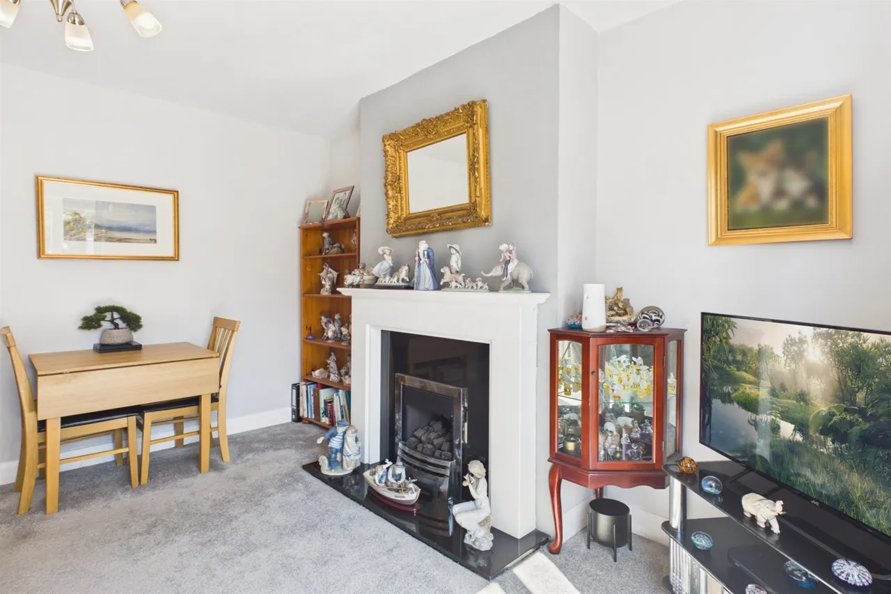 London, SW19 2PG, photo 3