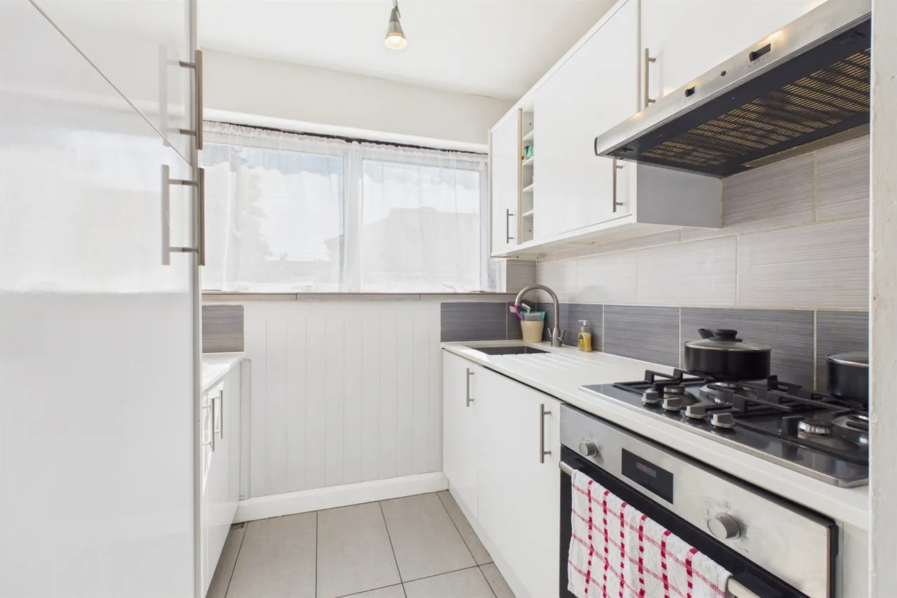London, SW19 2PG, photo 6