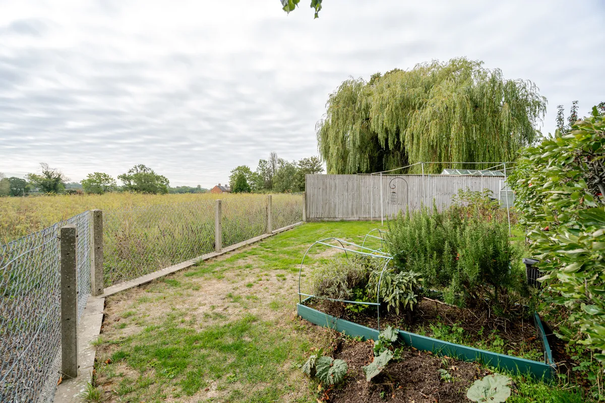 Milton Keynes, MK17, photo 18