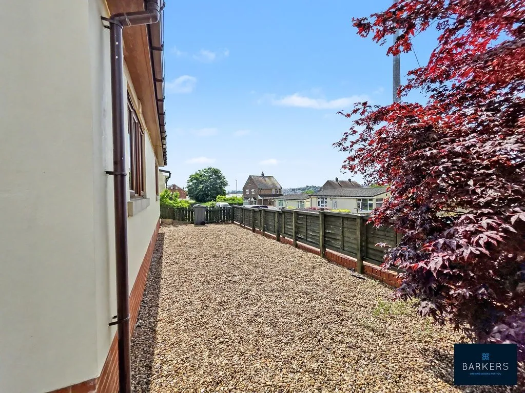 Fountain Street, Heckmondwike WF16 9HS, photo 12