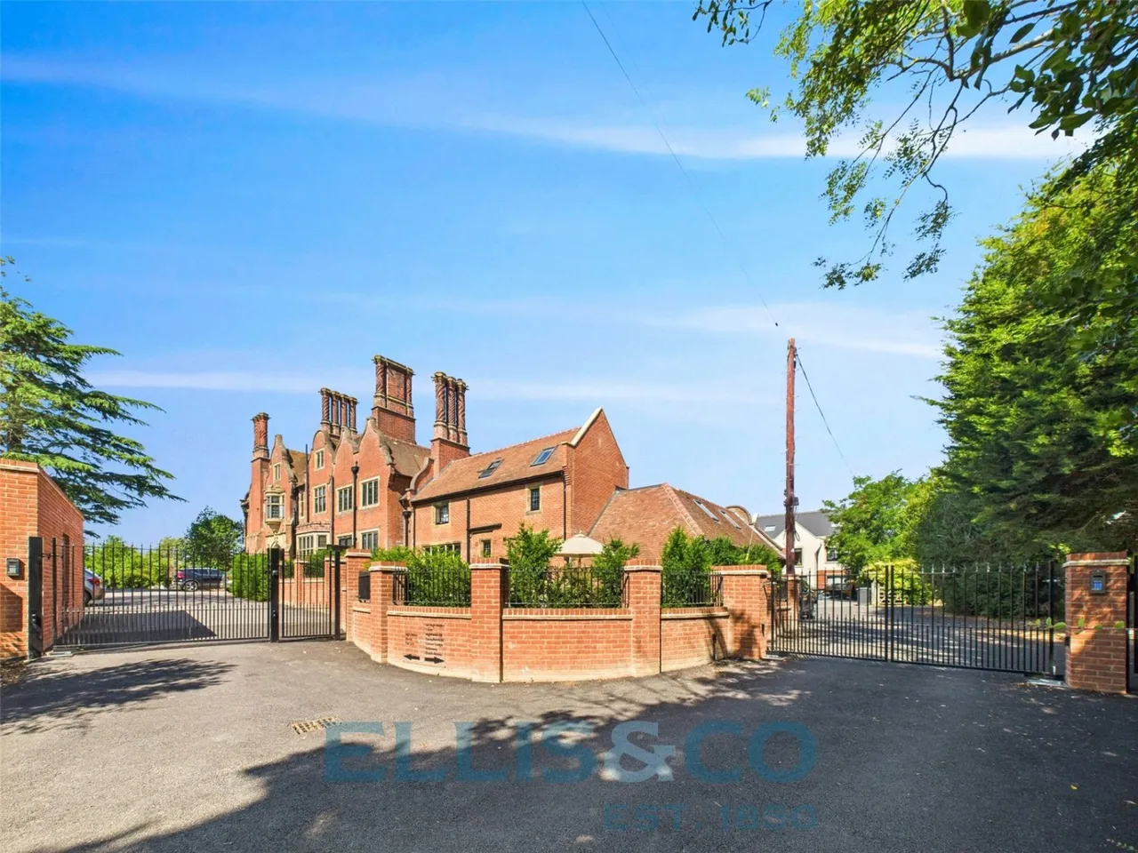2 bed flat for sale, High Hilden Close, Tonbridge, TN10