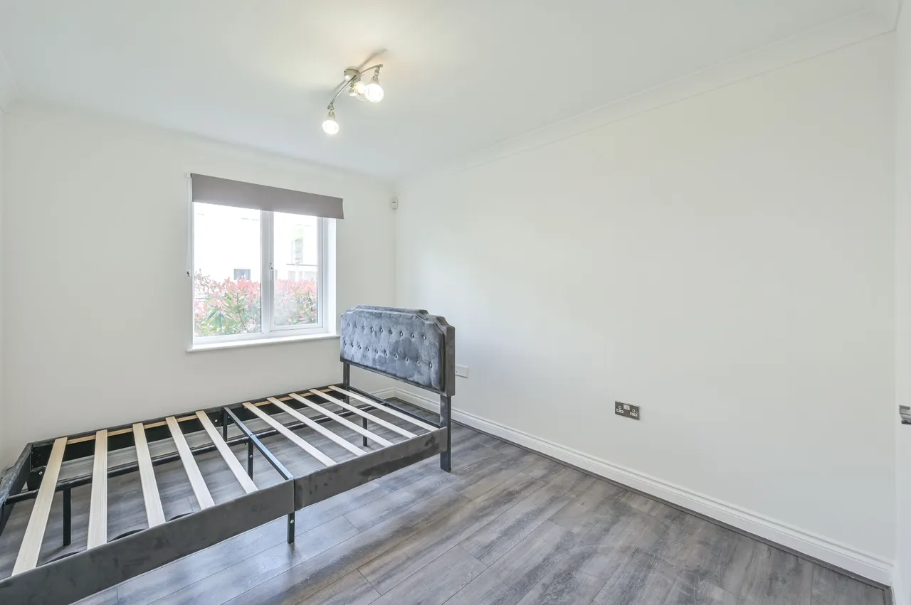 6 Connections House, 2 Glebe Road, London, photo 5
