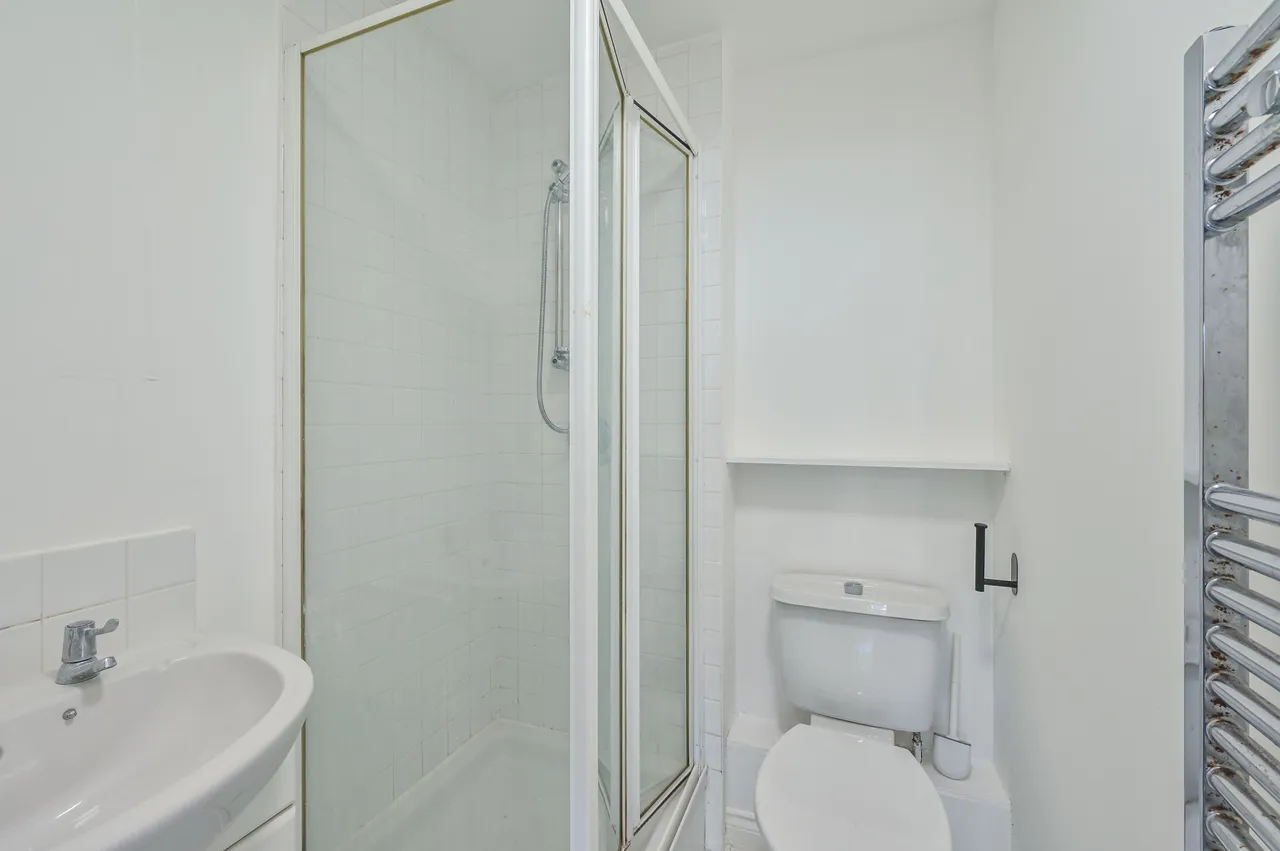6 Connections House, 2 Glebe Road, London, photo 6