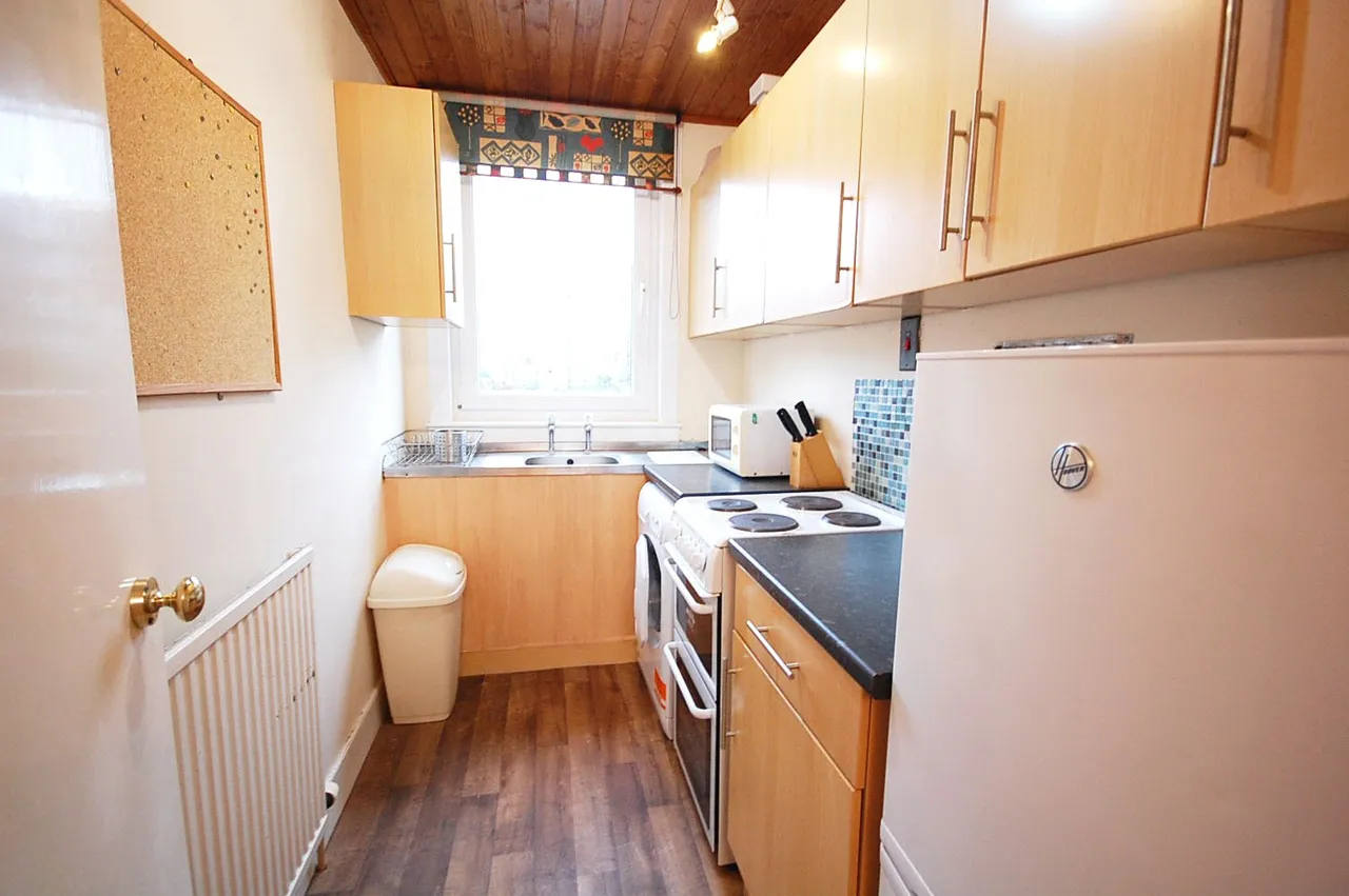 Menzies Road, Torry, AB11, photo 3