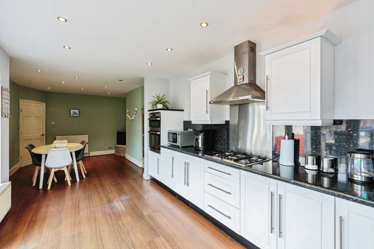 Newhouse Road, Blackpool, FY4, photo 21