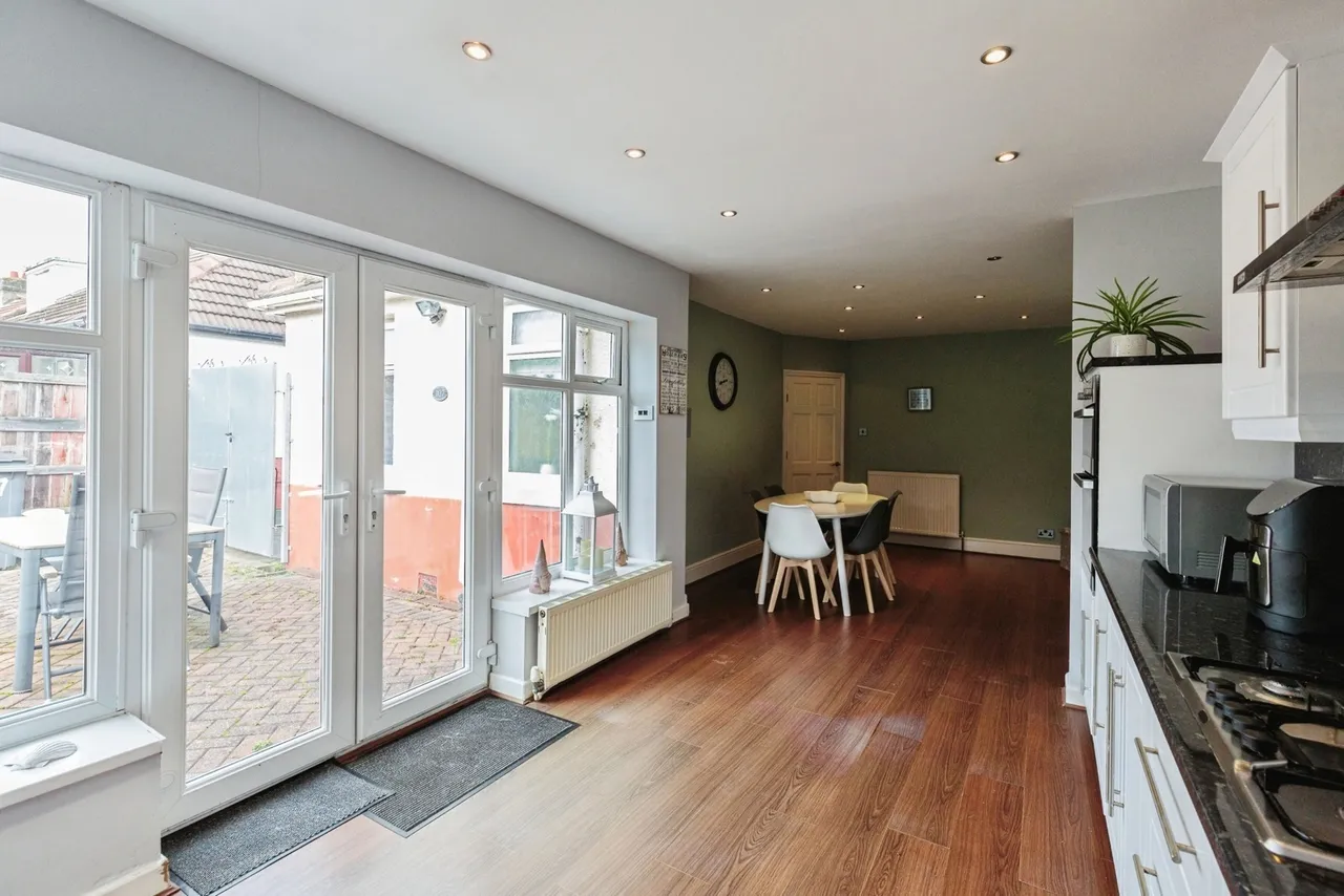 Newhouse Road, Blackpool, FY4, photo 9