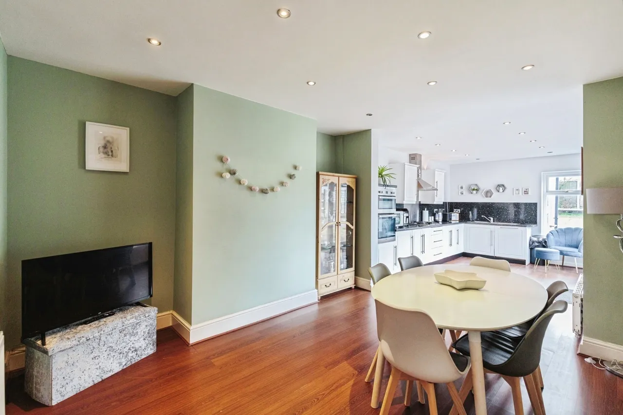 Newhouse Road, Blackpool, FY4, photo 8