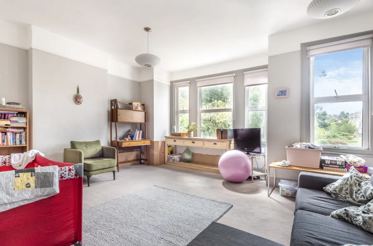 2 bed flat to rent, Gartmoor Gardens, London, SW19