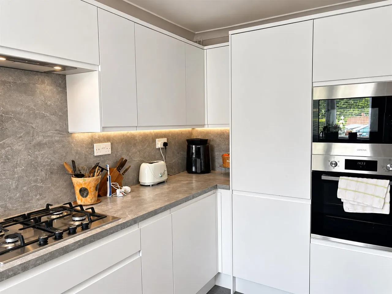 Lower Cippenham Lane, Slough, photo 4