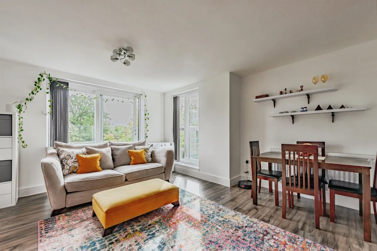 Russell Way, Crawley, RH10, photo 8