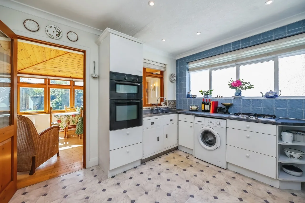 Aspley Park Drive, Nottingham, NG8, photo 8