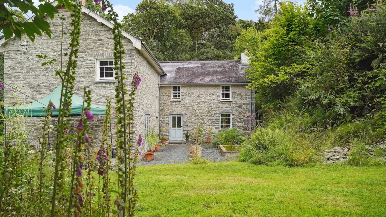 Llwynygroes, Tregaron, SY25, photo 2