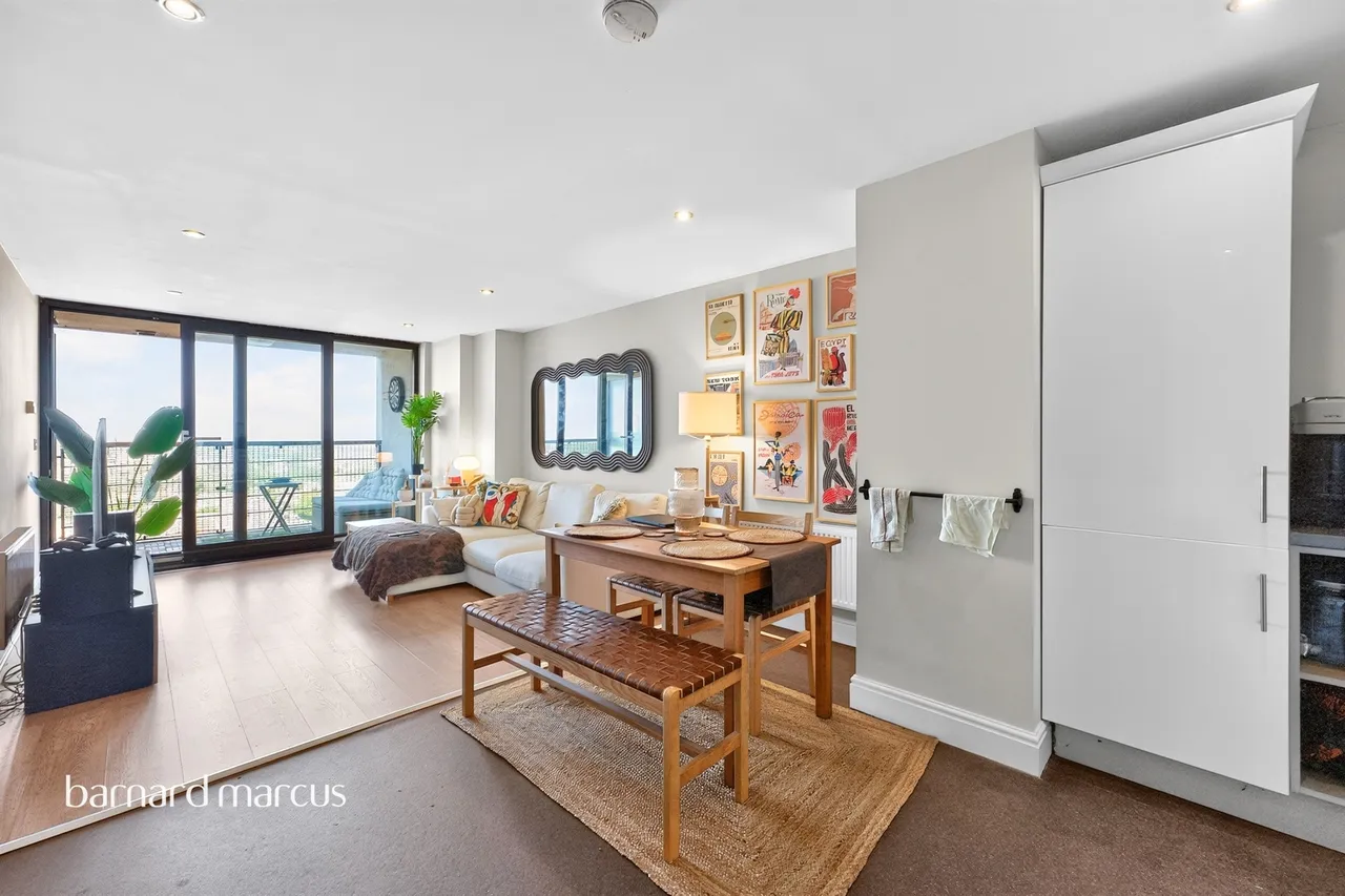 Kingsway, London, N12, photo 13