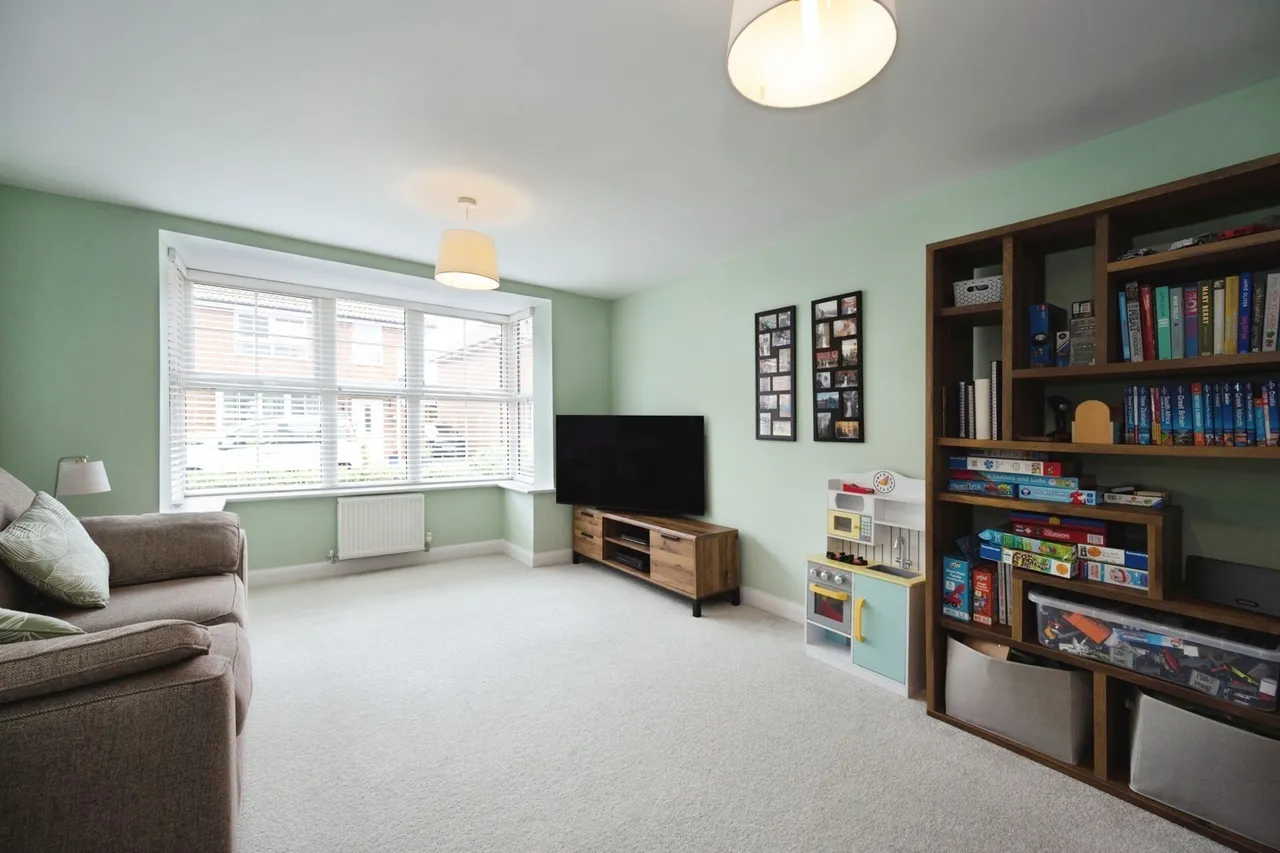 Signal Way, Hayling Island, PO11, photo 14