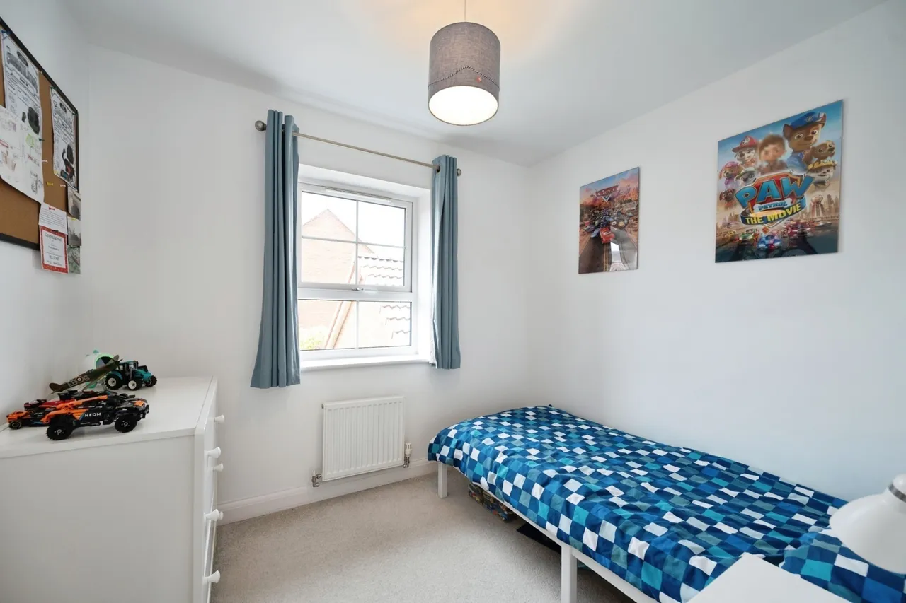 Signal Way, Hayling Island, PO11, photo 10