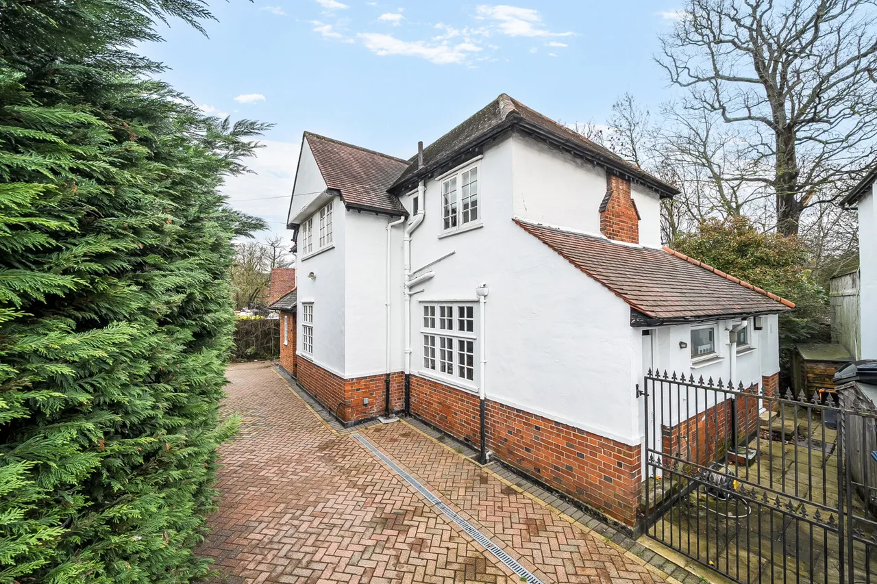 Eastcote Road, Pinner, HA5, photo 24
