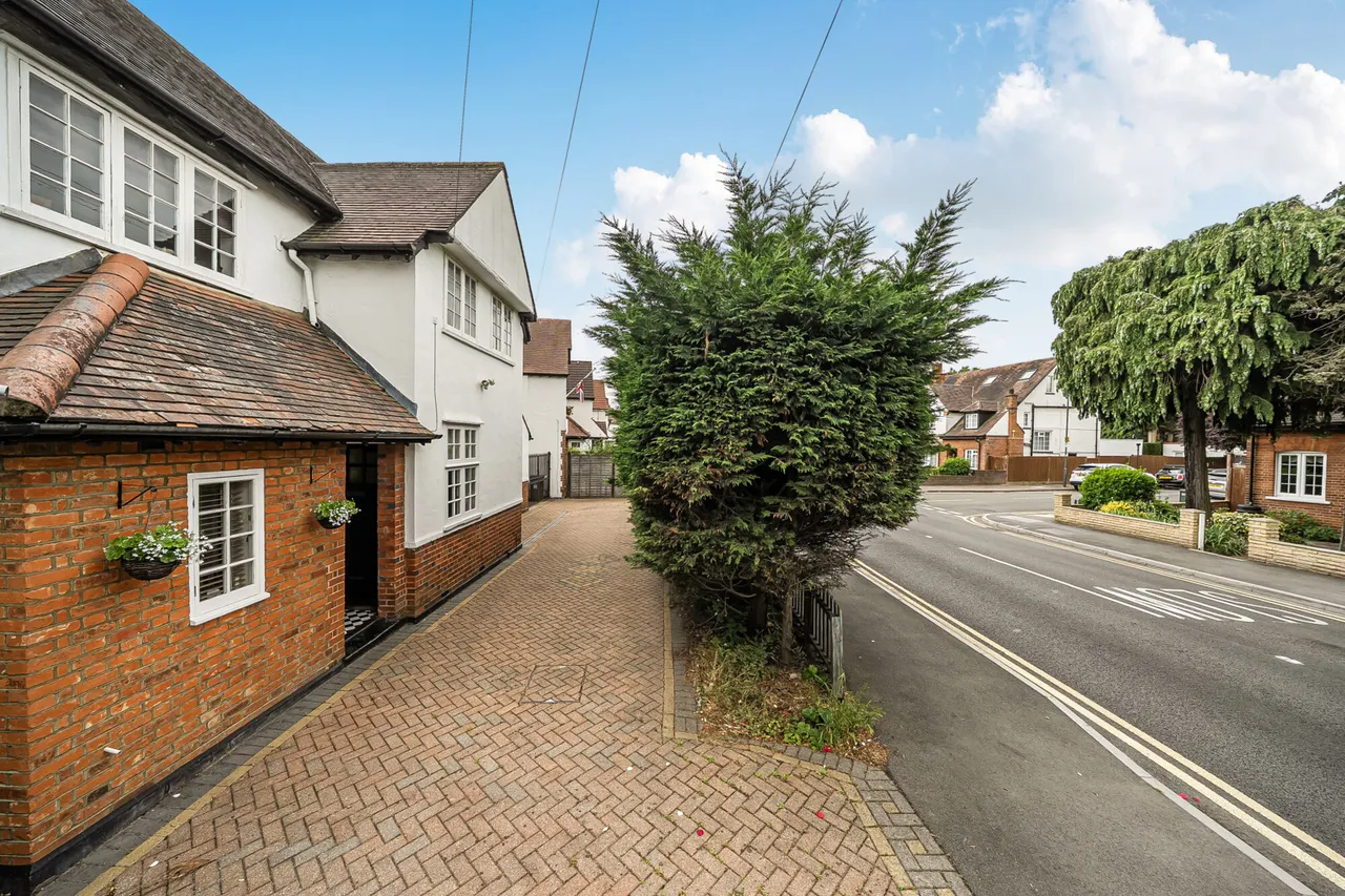 Eastcote Road, Pinner, HA5, photo 31