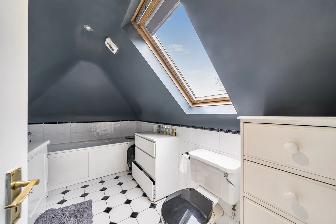 Eastcote Road, Pinner, HA5, photo 23