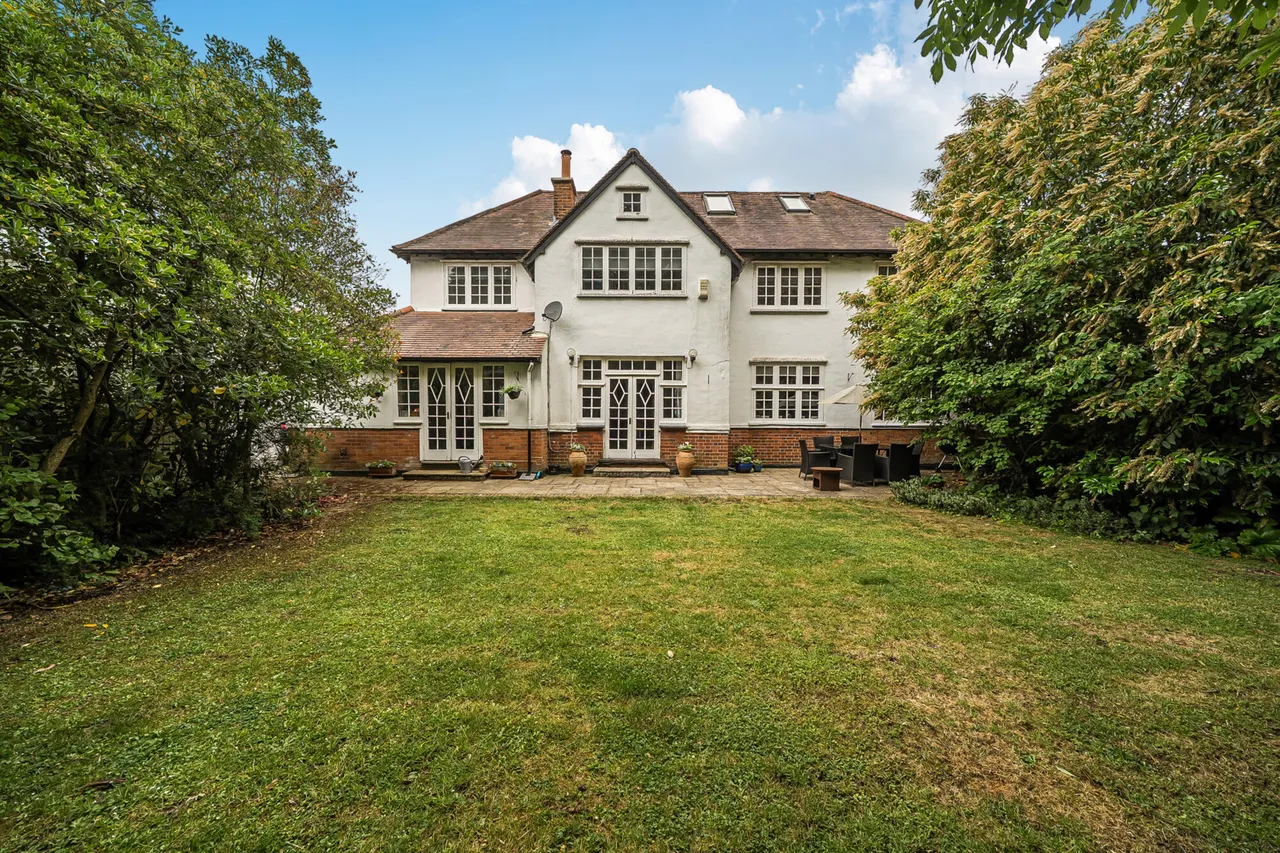 Eastcote Road, Pinner, HA5, photo 4