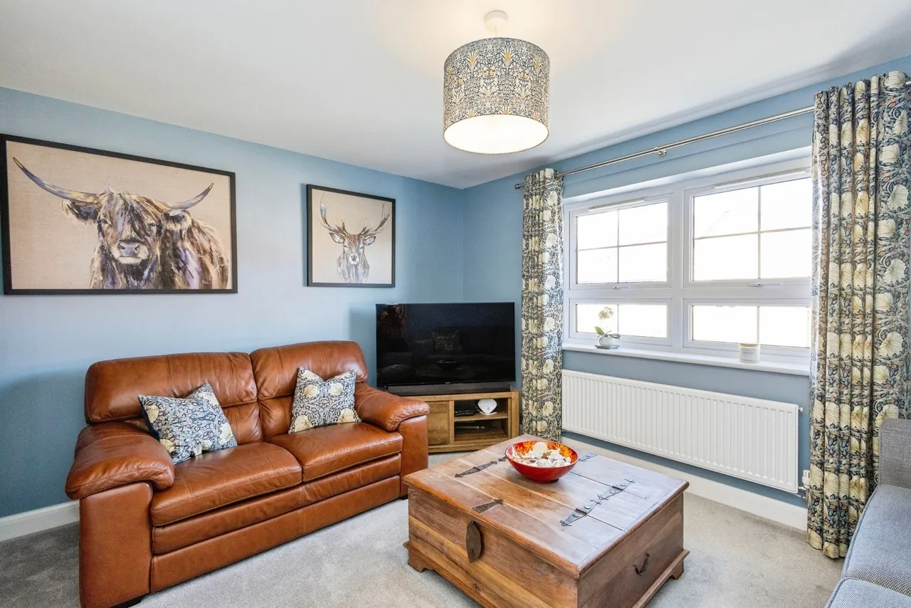 Sandeman Grove, PO11, photo 6
