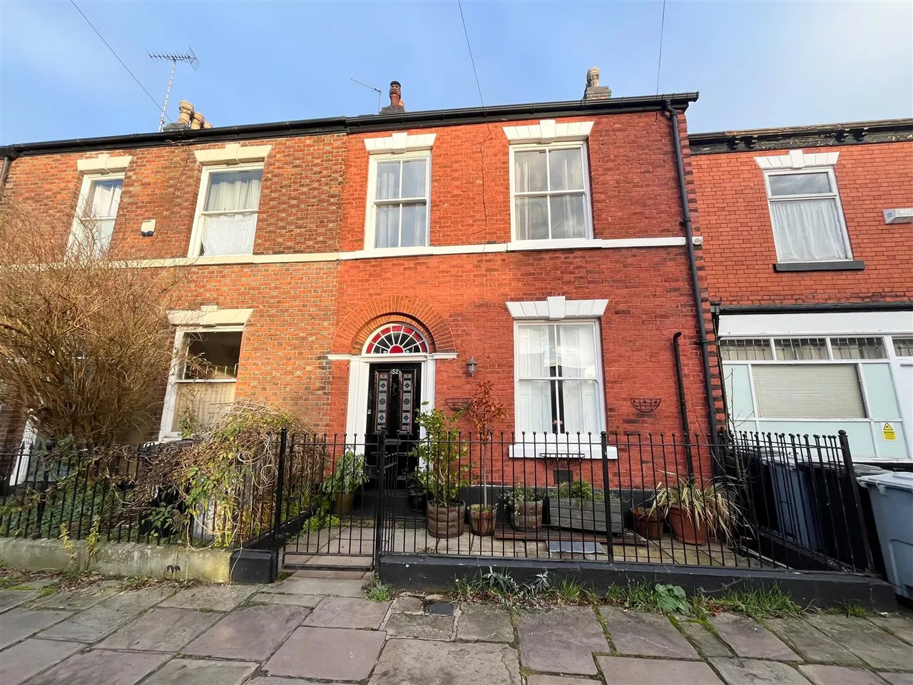 3 bed house to rent, High Street, Macclesfield, SK11