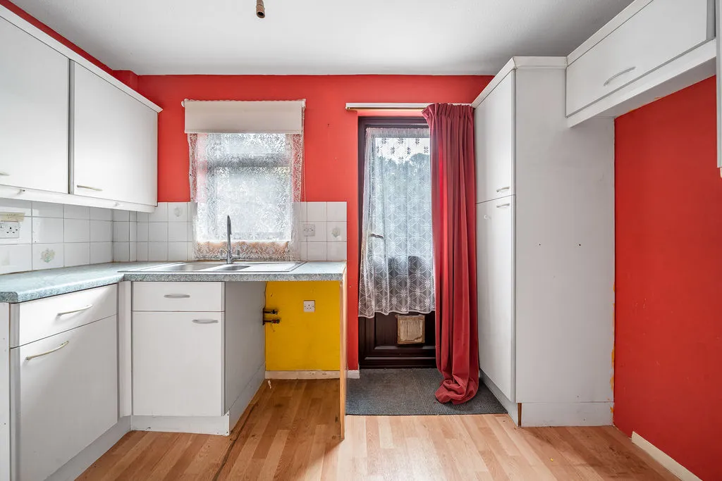Rowhurst Avenue, Addlestone, KT15, photo 3