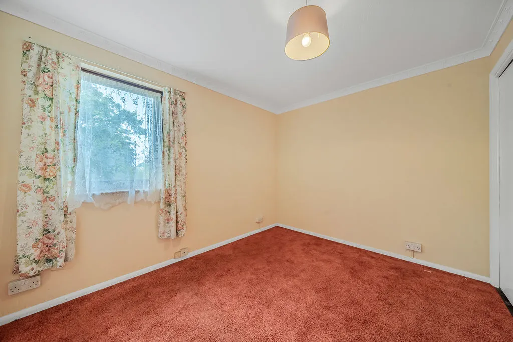 Rowhurst Avenue, Addlestone, KT15, photo 8