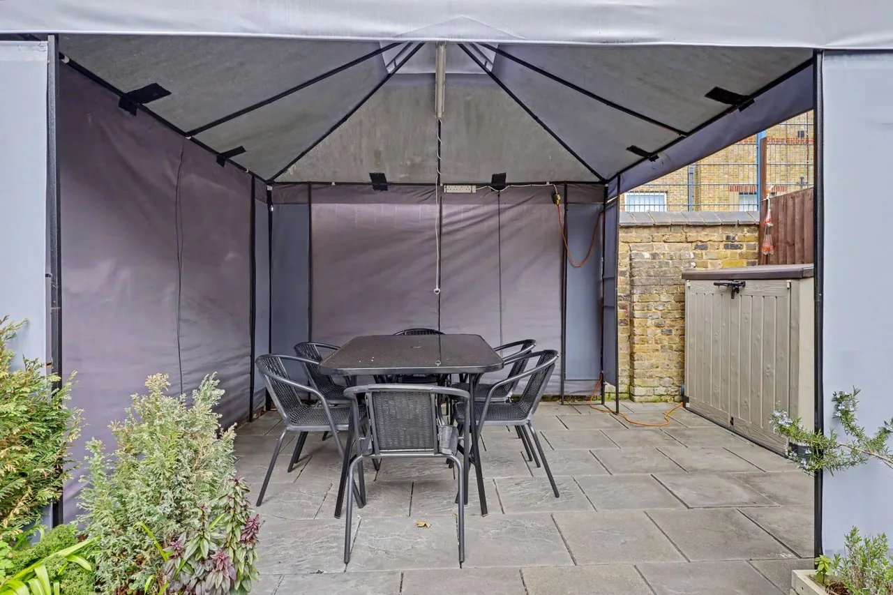 Salisbury Road, Manor Park, E12, photo 17