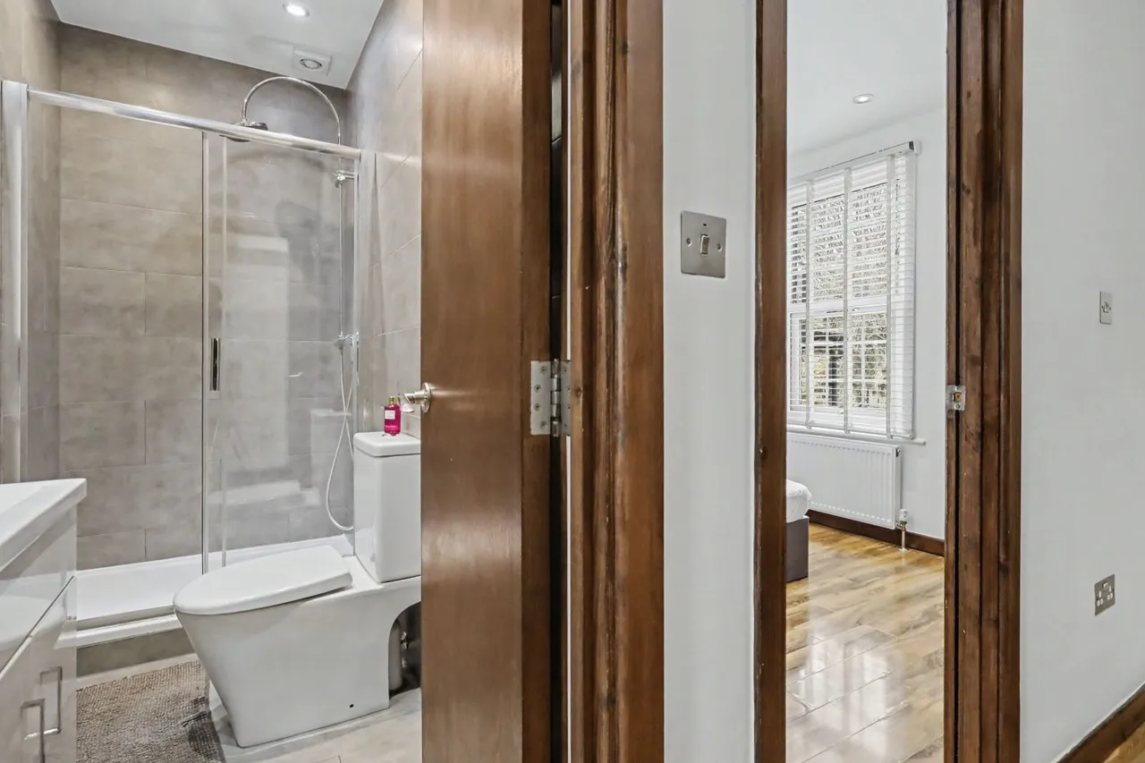 Salisbury Road, Manor Park, E12, photo 20